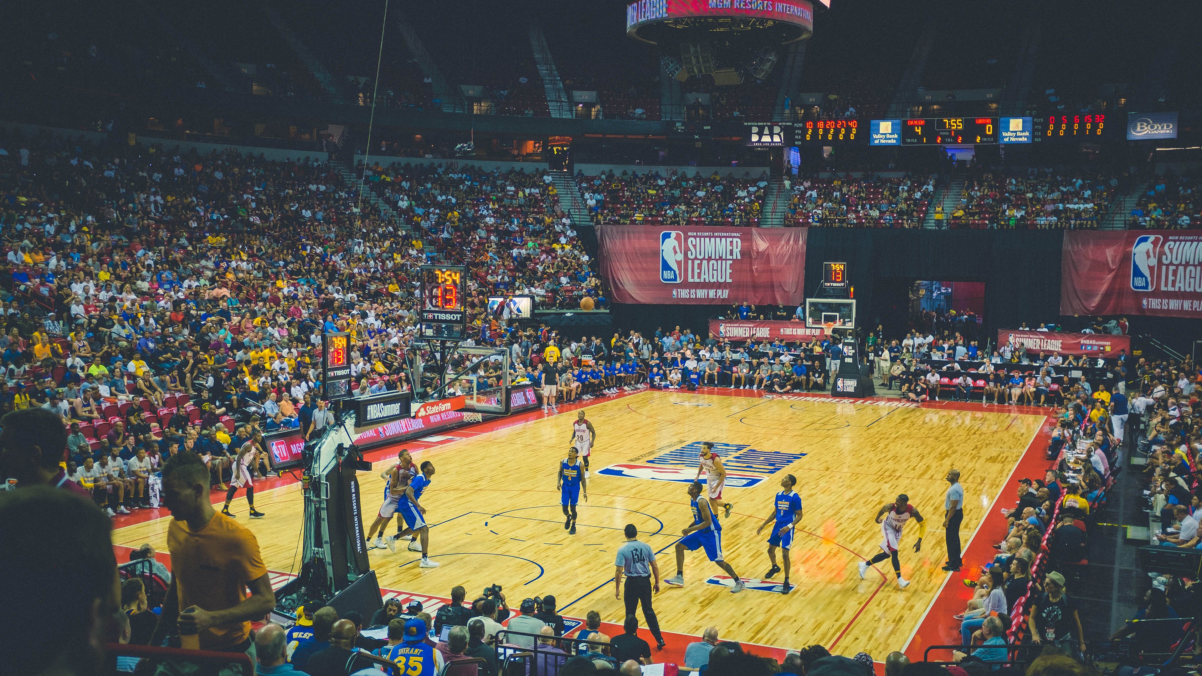 CBA联赛让篮球走进千家万户,cba联赛让篮球走进千家万户的是谁